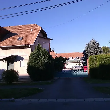 Apartmán Erik Apartman *